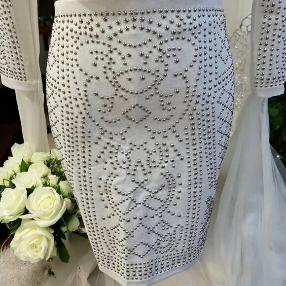 Banjul x Nasty Gal ✦ White Studded Skirt Set S ✦ Cropped Top Mini Skirt Zip-Back - Picture 8 of 16